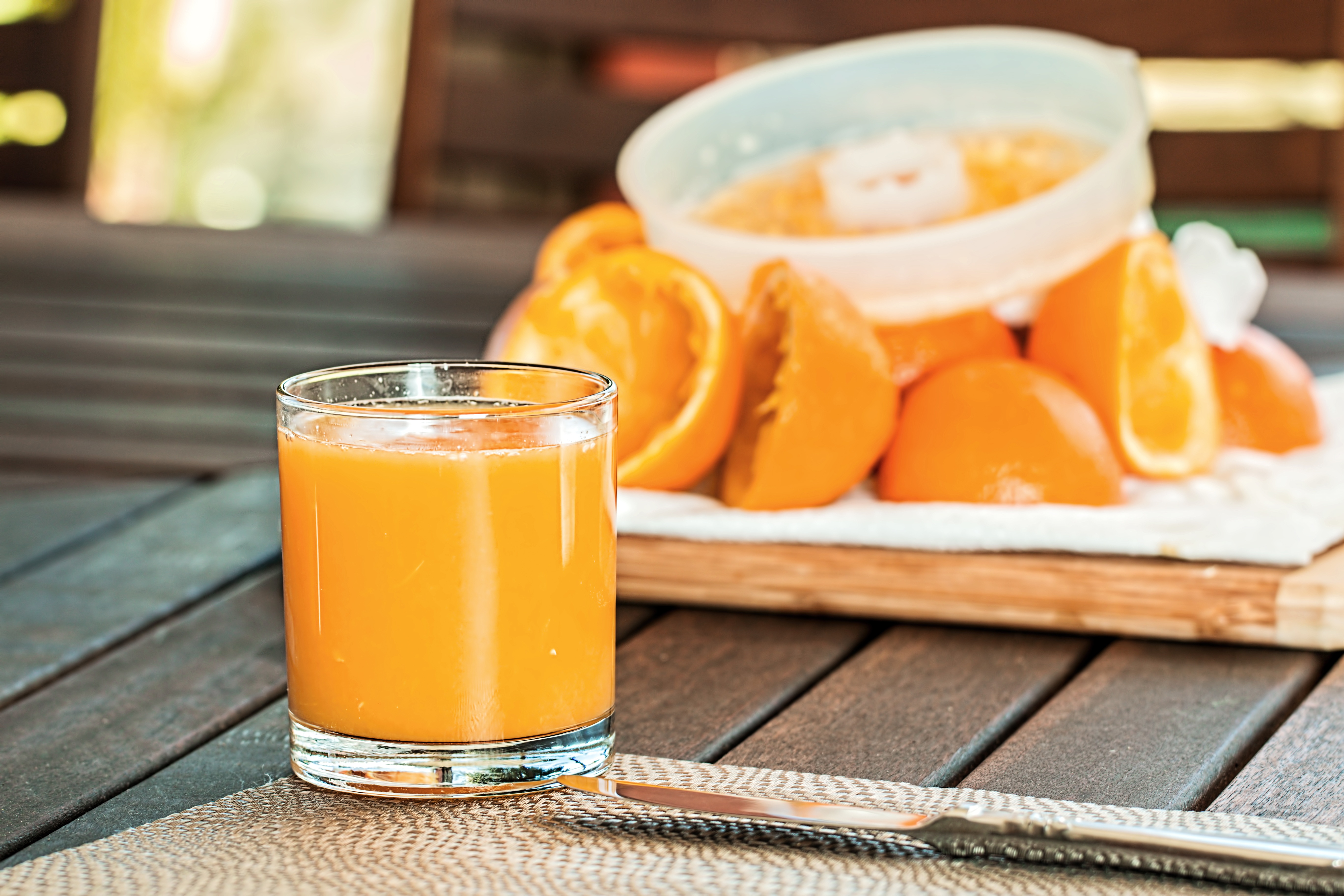 fresh orange juice squeezed refreshing citrus 158053 Fresh sau fruct intreg ?